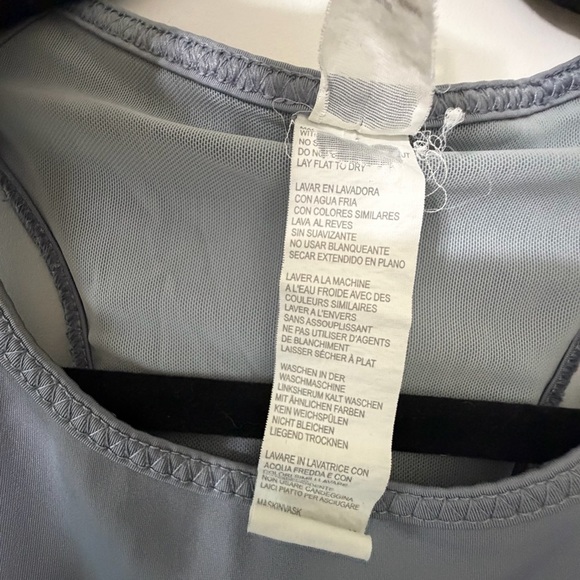 Gray Fabletics High Neck Sports Bra Size XL - Picture 3 of 6